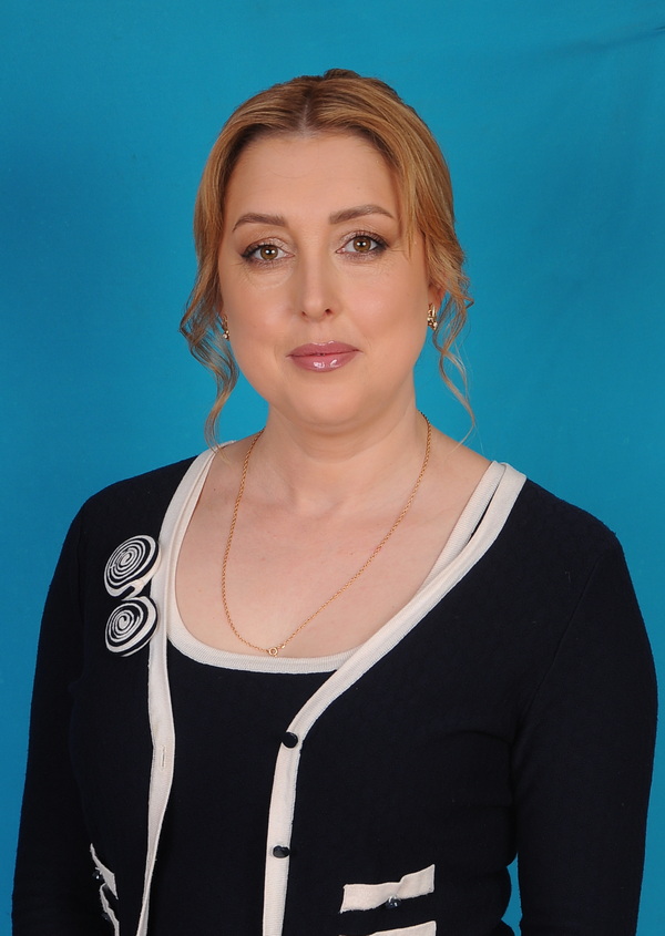 Лосева Валентина Юрьевна.